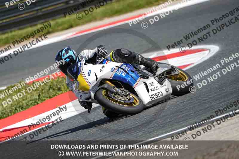 cadwell no limits trackday;cadwell park;cadwell park photographs;cadwell trackday photographs;enduro digital images;event digital images;eventdigitalimages;navarra;no limits trackdays;peter wileman photography;racing digital images;trackday digital images;trackday photos